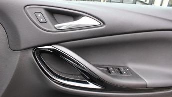 VAUXHALL ASTRA 1.4i Turbo Griffin Hatchback 5dr Petrol Auto Euro 6 (s/s) (150 p