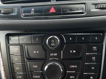 VAUXHALL MOKKA 1.4T SE SUV 5dr Petrol Auto 2WD Euro 5 (140 ps)