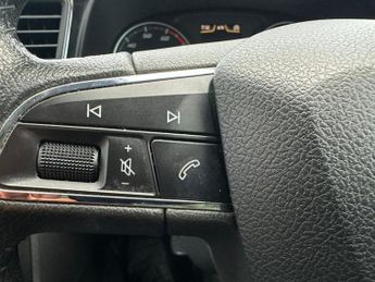 SEAT LEON 1.2 TSI SE Hatchback 5dr Petrol DSG Euro 5 (s/s) (105 ps)