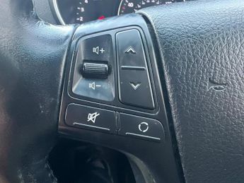 KIA SORENTO 2.2 CRDi KX-2 SUV 5dr Diesel Auto AWD Euro 5 (194 bhp)