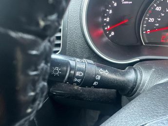 KIA SORENTO 2.2 CRDi KX-2 SUV 5dr Diesel Auto AWD Euro 5 (194 bhp)