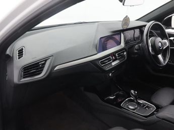 BMW 1 SERIES 1.5 118i M Sport Hatchback 5dr Petrol DCT Euro 6 (s/s) (140 ps)