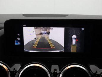 MERCEDES-BENZ GLA CLASS 1.3 GLA250e 15.6kWh Exclusive Edition SUV 5dr Petrol Plug-in Hyb