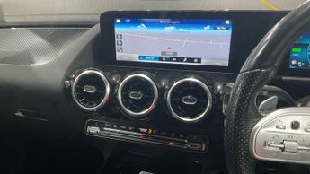 MERCEDES-BENZ 180 1.3 GLA250e 15.6kWh Exclusive Edition SUV 5dr Petrol Plug-in Hyb