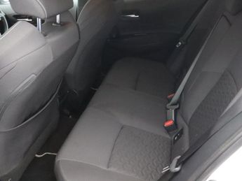 TOYOTA COROLLA 2.0 VVT-h GPF Icon Tech Hatchback 5dr Petrol Hybrid CVT Euro 6 (