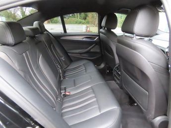 BMW 5 SERIES 3.0 530d M Sport Saloon 4dr Diesel Auto xDrive Euro 6 (s/s) (265