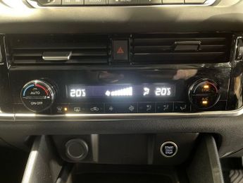 NISSAN QASHQAI 1.3 DIG-T MHEV Acenta Premium SUV 5dr Petrol Hybrid XTRON Euro 6