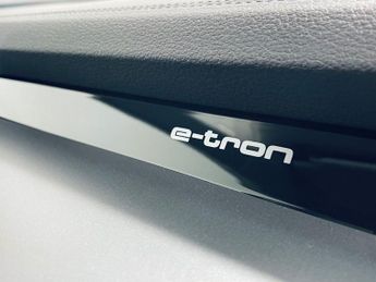 AUDI E-TRON 50 Technik SUV 5dr Electric Auto quattro 71.2kWh (313 ps)
