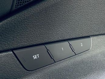 AUDI E-TRON 50 Technik SUV 5dr Electric Auto quattro 71.2kWh (313 ps)