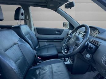 NISSAN X-TRAIL 2.5i Aventura SUV 5dr Petrol Automatic (231 g/km, 165 bhp)