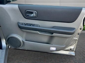 NISSAN X-TRAIL 2.5i Aventura SUV 5dr Petrol Automatic (231 g/km, 165 bhp)