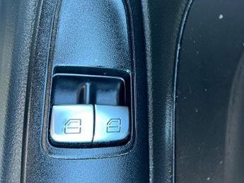 MERCEDES-BENZ VITO 2.1 116 CDI Progressive Crew Van Double Cab 5dr Diesel G-Tronic+