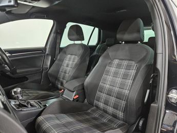 VOLKSWAGEN GOLF 2.0 TDI BlueMotion Tech GTD Hatchback 5dr Diesel DSG Euro 6 (s/s