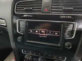 VOLKSWAGEN GOLF 2.0 TDI BlueMotion Tech GTD Hatchback 5dr Diesel DSG Euro 6 (s/s