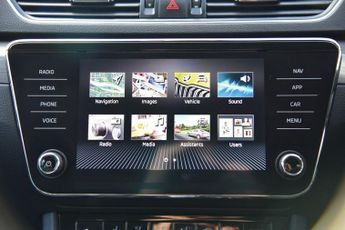 SKODA SUPERB 1.4 TSI iV 13kWh SE L Hatchback 5dr Petrol Plug-in Hybrid DSG Eu