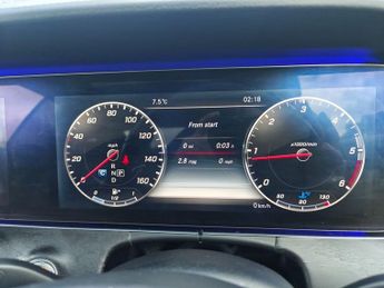 MERCEDES-BENZ E-CLASS 2.0 E220d AMG Line (Premium Plus) Coupe 2dr Diesel G-Tronic+ Eur