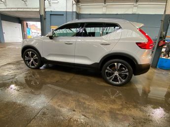 VOLVO XC40 2.0 B4 MHEV Inscription Pro SUV 5dr Petrol Hybrid Auto Euro 6 (s