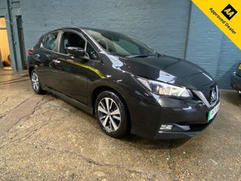 Nissan Leaf 40kWh Acenta Hatchback 5dr Electric Auto (150 ps)