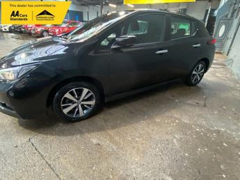 NISSAN LEAF 40kWh Acenta Hatchback 5dr Electric Auto (150 ps)
