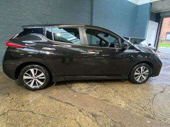 NISSAN LEAF 40kWh Acenta Hatchback 5dr Electric Auto (150 ps)