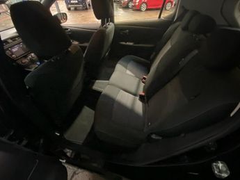 NISSAN LEAF 40kWh Acenta Hatchback 5dr Electric Auto (150 ps)