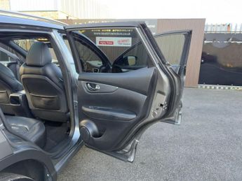 NISSAN QASHQAI 1.6 dCi Tekna+ SUV 5dr Diesel XTRON Euro 6 (s/s) (130 ps)