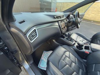 NISSAN QASHQAI 1.6 dCi Tekna+ SUV 5dr Diesel XTRON Euro 6 (s/s) (130 ps)