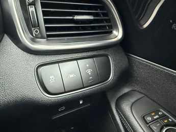 KIA SORENTO 2.2 CRDi KX-3 SUV 5dr Diesel Auto AWD Euro 6 (197 bhp)