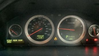 VOLVO XC90 2.4 D5 Active SUV 5dr Diesel Geartronic AWD (224 g/km, 182 bhp)