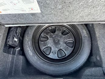 MERCEDES-BENZ E-CLASS 2.1 E220 CDI Avantgarde Estate 5dr Diesel Automatic (194 g/km, 1