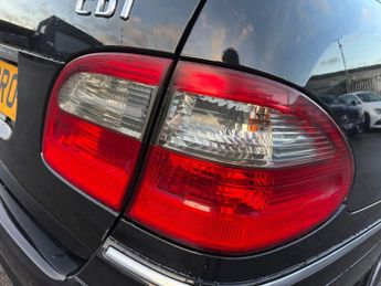 MERCEDES-BENZ E-CLASS 2.1 E220 CDI Avantgarde Estate 5dr Diesel Automatic (194 g/km, 1