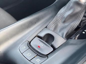 TOYOTA C-HR 1.8 VVT-h Icon SUV 5dr Petrol Hybrid CVT Euro 6 (s/s) (122 ps)