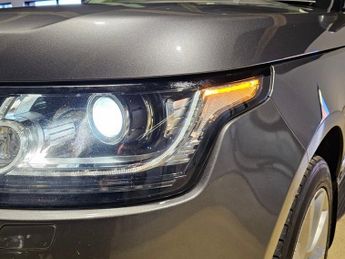 LAND ROVER RANGE ROVER 4.4 SD V8 Autobiography SUV 5dr Diesel Auto 4WD Euro 5 (339 ps)