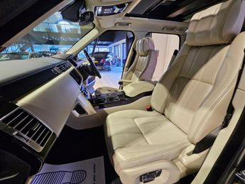 LAND ROVER RANGE ROVER 4.4 SD V8 Autobiography SUV 5dr Diesel Auto 4WD Euro 5 (339 ps)