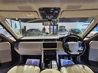 LAND ROVER RANGE ROVER 4.4 SD V8 Autobiography SUV 5dr Diesel Auto 4WD Euro 5 (339 ps)