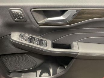 FORD KUGA 2.5h Duratec Vignale SUV 5dr Petrol Hybrid CVT Euro 6 (s/s) (190