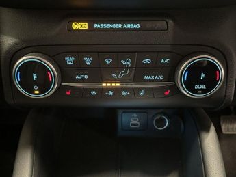 FORD KUGA 2.5h Duratec Vignale SUV 5dr Petrol Hybrid CVT Euro 6 (s/s) (190