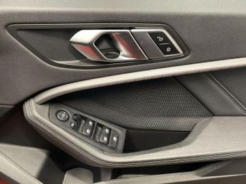 BMW 1 SERIES 1.5 118i M Sport (LCP) Hatchback 5dr Petrol DCT Euro 6 (s/s) (13