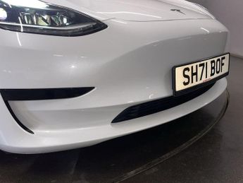 TESLA Model 3 Standard Range Plus Saloon 4dr Electric Auto RWD (241 bhp)
