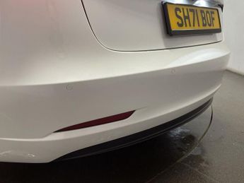 TESLA Model 3 Standard Range Plus Saloon 4dr Electric Auto RWD (241 bhp)