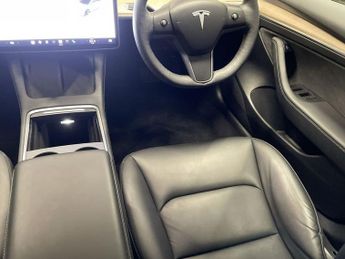TESLA Model 3 Standard Range Plus Saloon 4dr Electric Auto RWD (241 bhp)