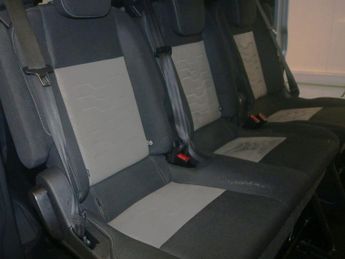 FORD TOURNEO CUSTOM 2.0 310 EcoBlue Titanium Minibus 5dr Diesel Auto L1 Euro 6 (s/s)