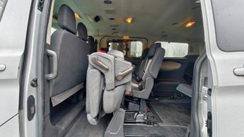 FORD TOURNEO CUSTOM 2.0 310 EcoBlue Titanium Minibus 5dr Diesel Auto L1 Euro 6 (s/s)