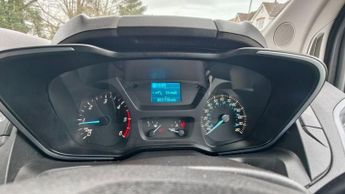 FORD TOURNEO CUSTOM 2.0 310 EcoBlue Titanium Minibus 5dr Diesel Auto L1 Euro 6 (s/s)