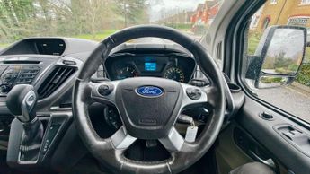 FORD TOURNEO CUSTOM 2.0 310 EcoBlue Titanium Minibus 5dr Diesel Auto L1 Euro 6 (s/s)