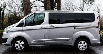 FORD TOURNEO CUSTOM 2.0 310 EcoBlue Titanium Minibus 5dr Diesel Auto L1 Euro 6 (s/s)