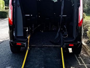 FORD TOURNEO CUSTOM 2.0 320 EcoBlue Titanium Minibus 5dr Diesel Auto L1 Euro 6 (s/s)