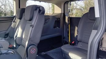 FORD TOURNEO CUSTOM 2.0 320 EcoBlue Titanium Minibus 5dr Diesel Auto L1 Euro 6 (s/s)