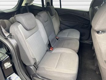 FORD GRAND C-MAX 2.0 TDCi Titanium MPV 5dr Diesel Manual Euro 6 (s/s) (150 ps)