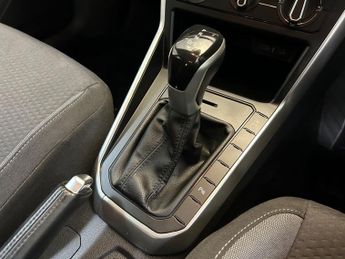 VOLKSWAGEN POLO 1.0 TSI Life Hatchback 5dr Petrol DSG Euro 6 (s/s) (95 ps)